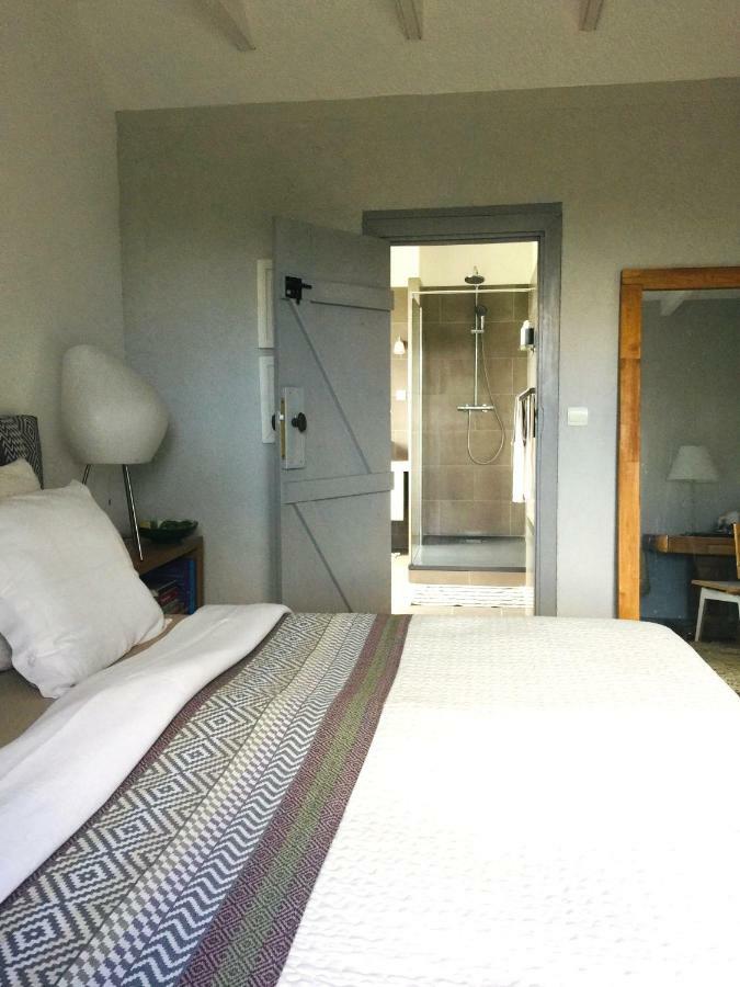 La Colline Des Renards Chambres Locmaria-Berrien Exteriör bild